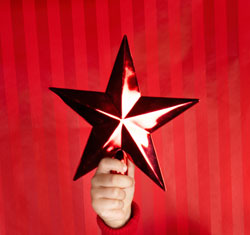 Be the star in your customers' holiday season shopping experience